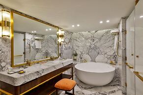 Le Meridien Dubai Hotel & Conference Centre