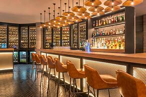 Le Meridien Dubai Hotel & Conference Centre