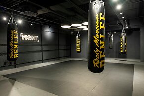 Le Meridien Dubai Hotel & Conference Centre