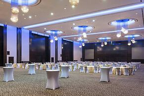 Le Meridien Dubai Hotel & Conference Centre