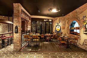 Le Meridien Dubai Hotel & Conference Centre