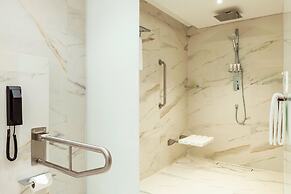 Le Meridien Dubai Hotel & Conference Centre