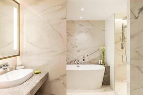 Le Meridien Dubai Hotel & Conference Centre