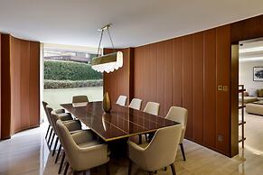 Le Meridien Dubai Hotel & Conference Centre