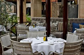 Le Meridien Dubai Hotel & Conference Centre