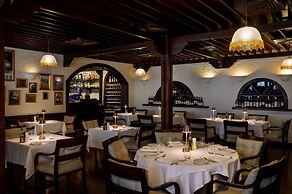 Le Meridien Dubai Hotel & Conference Centre