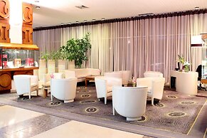 Carlton Hotel
