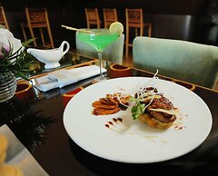 Carlton Hotel