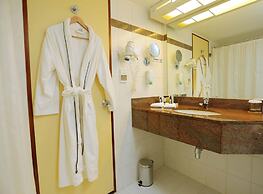 Carlton Hotel