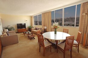 Carlton Hotel
