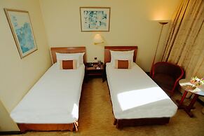 Carlton Hotel