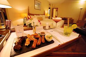 Carlton Hotel
