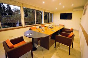Carlton Hotel