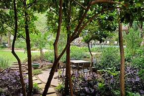 Protea Hotel by Marriott Johannesburg Balalaika Sandton