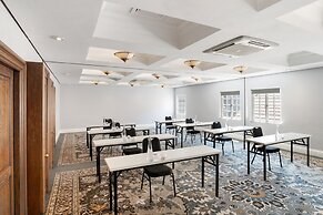 Protea Hotel by Marriott Johannesburg Balalaika Sandton