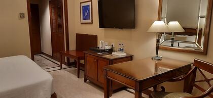 The Hans Hotel New Delhi