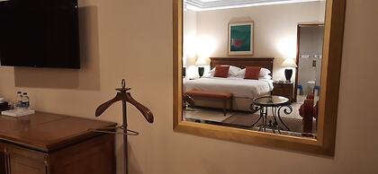 The Hans Hotel New Delhi