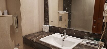 The Hans Hotel New Delhi