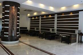 The Hans Hotel New Delhi