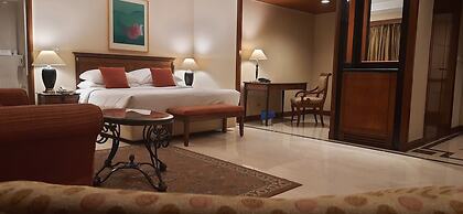 The Hans Hotel New Delhi