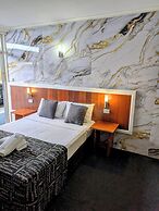 Hampton Villa Motel