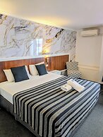 Hampton Villa Motel