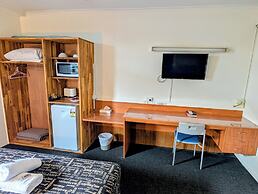 Hampton Villa Motel