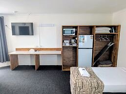 Hampton Villa Motel