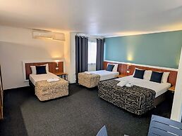 Hampton Villa Motel