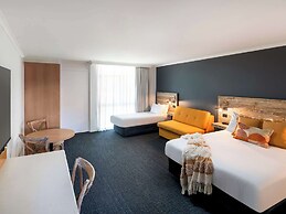 ibis Styles Orange