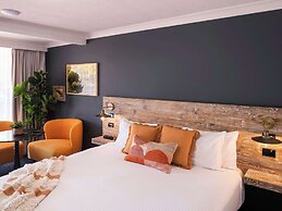ibis Styles Orange