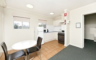 Forrest Hotel and Apartments