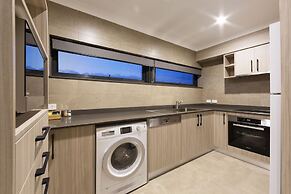 Forrest Hotel and Apartments