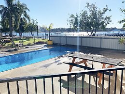 Mariners on the Waterfront