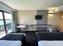 Mariners on the Waterfront