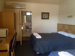 Desert Sand Motor Inn