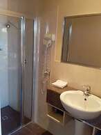 Desert Sand Motor Inn