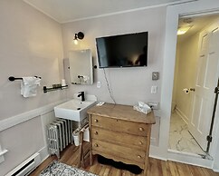 Cranmore Mountain Lodge Bed & Breakfast