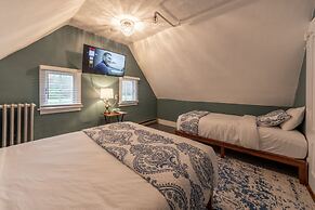 Cranmore Mountain Lodge Bed & Breakfast