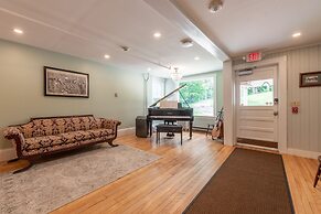 Cranmore Mountain Lodge Bed & Breakfast