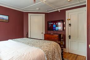 Cranmore Mountain Lodge Bed & Breakfast