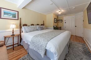 Cranmore Mountain Lodge Bed & Breakfast