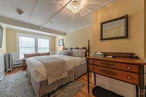 Cranmore Mountain Lodge Bed & Breakfast