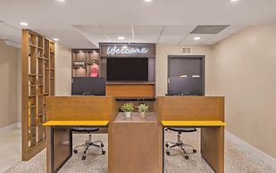 B&B Hotel Miami Airport