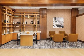 DoubleTree by Hilton Greensboro Airport