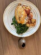 DoubleTree by Hilton Greensboro Airport