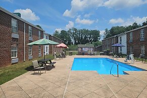 Quality Inn Dublin I-81