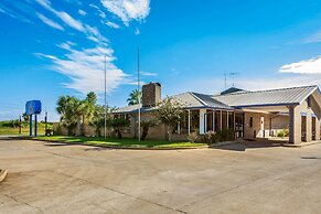 Motel 6 Freeport, TX