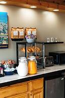 Salida Inn & Monarch Suites