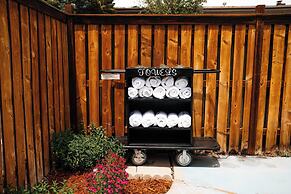 Salida Inn & Monarch Suites